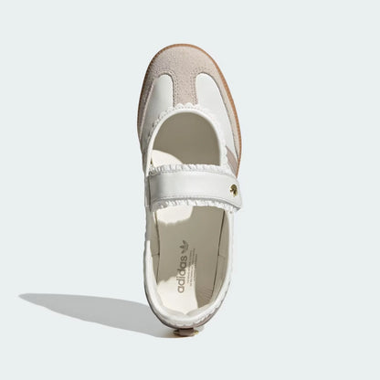 White / Taupe / Gum