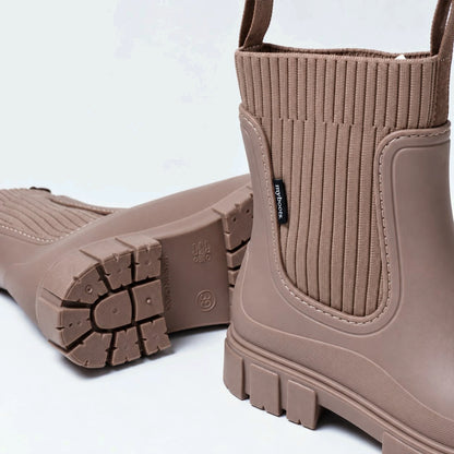Taupe