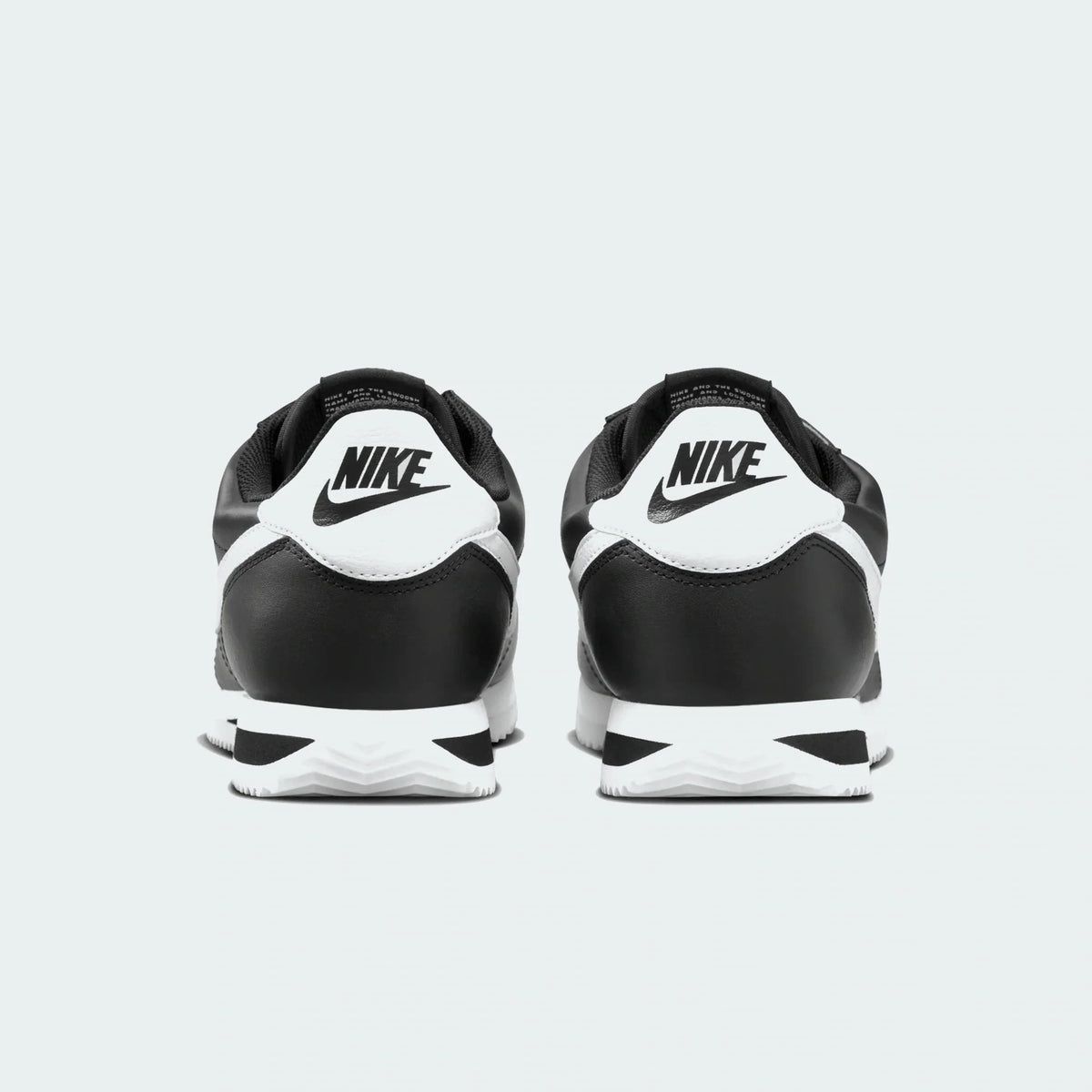 Black / White